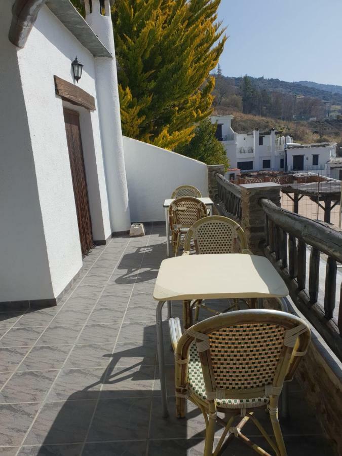 Hostal Ruta De Las Nieves Capileira Exterior photo