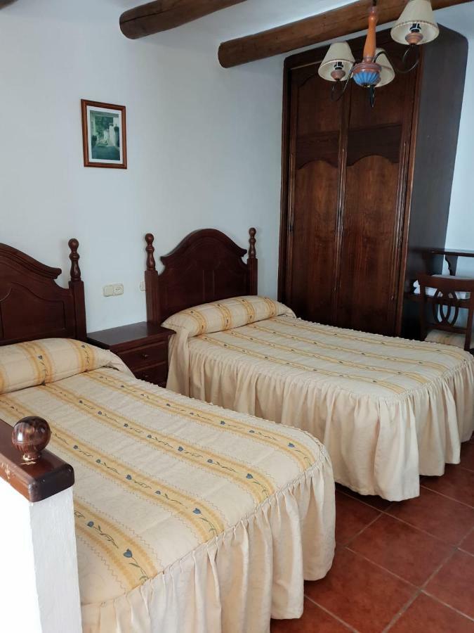 Hostal Ruta De Las Nieves Capileira Exterior photo